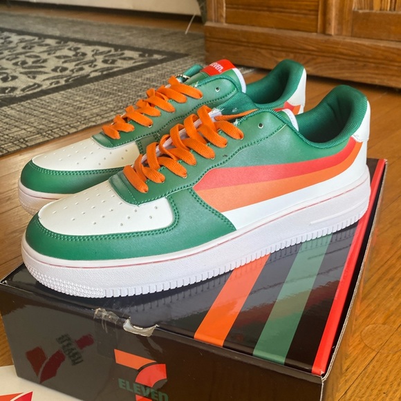 7/11 Other - Men’s Custom 7/11 sneakers NIB